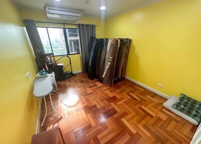 2-bedroom condo for sale on Nana to Phetchaburi