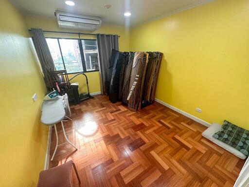 2-bedroom condo for sale on Nana to Phetchaburi