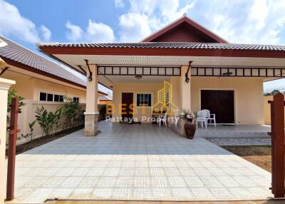 2 Bedrooms Villa / Single House in Rose Land & House East Pattaya H011851
