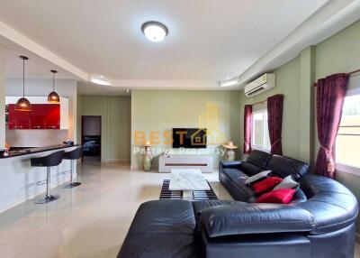 2 Bedrooms Villa / Single House in Rose Land & House East Pattaya H011851