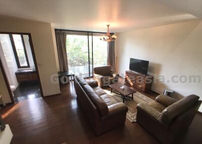 4-bedrooms Fully-Furnished Townhouse in Compound - Ekkamai