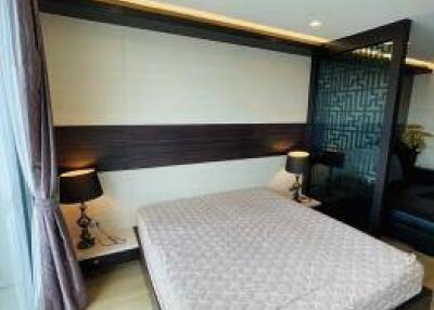 Studio Condo at Sky Walk Residences near BTS Phra Khanong