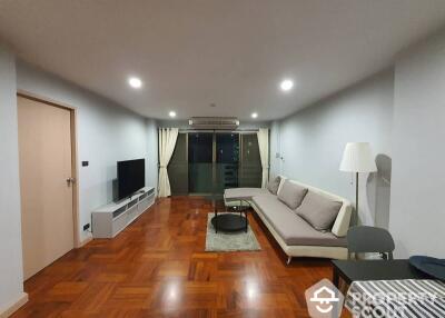 1-BR Condo at Ruamjai Heights Condominium near ARL Makkasan