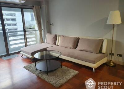 1-BR Condo at Ruamjai Heights Condominium near ARL Makkasan