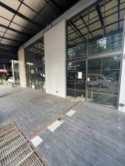 Commercials Space for Ren in Thonglor