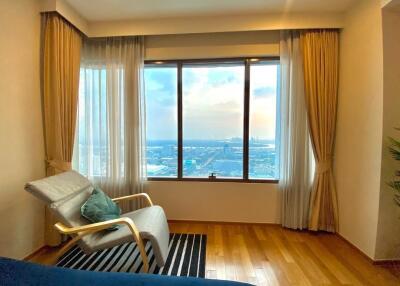 Condo for Rent at The Emporio Place