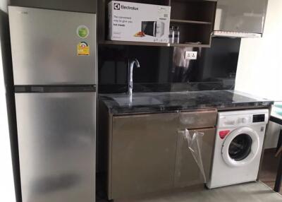 Ideo Q Victory - 1 Bed Condo for Rent *IDEO11349