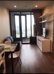 Ideo Q Victory - 1 Bed Condo for Rent *IDEO11349