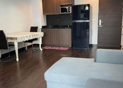 e Ideo Q Phayathai - 1 Bed Condo for Rent *IDEO11372
