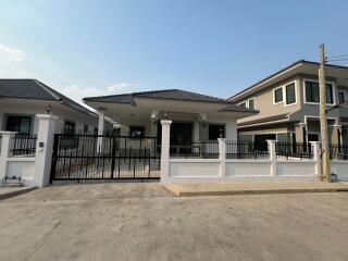 House for Sale at Jaikaew Arawan 32