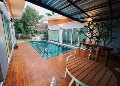 Pool villa for Sale in Mae Hia, Mueang Chiang Mai.