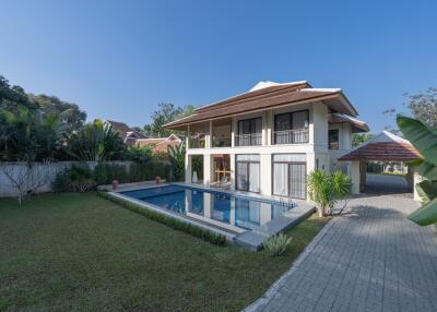Tropical Pool Villa for Sale in Saraphi