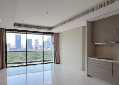 Condo for Rent at Sindhorn Tonson