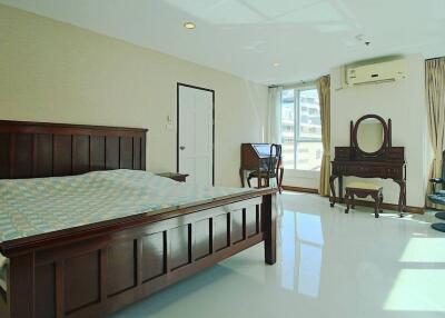 Sukhumvit Living Town - 1 Bed Condo for Sale *SUKH11453
