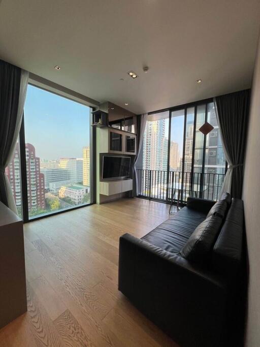 28 Chidlom by SC Asset - 2 Bed Condo for Rent *28CH11216
