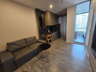 Condo for Rent at The Room Sukhumvit 69