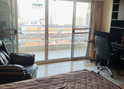 ขาย คอนโด 2 bedroom 137 ตร.ม. ใน  View Talay 5, Pattaya