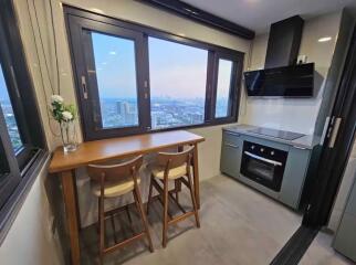 3 bed Condo in The Waterford Diamond Khlongtan Sub District C020974