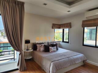 3 Bedrooms Villa / Single House in Far Greenery Village North Pattaya H011859