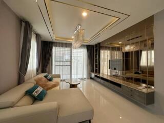 Elegant modern living room with luxurious decor