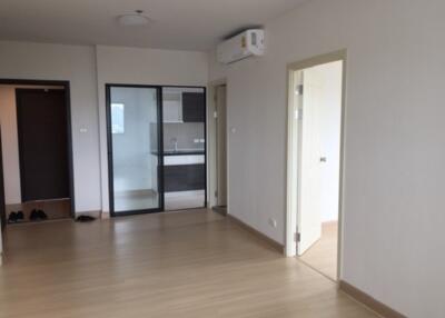 Cheapest in this area!!! Condo for sale, Supalai Loft, Khaerai Station (Supalai Loft @Khaerai Station), reduced costs, corner room, good condition, near the Pink Line MRT station, area 63.42 sq m.