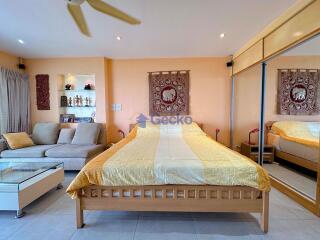 2 Bedrooms Condo in View Talay 7 Jomtien C011613