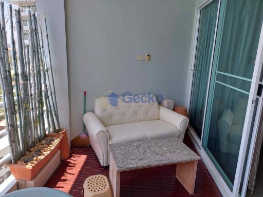 2 Bedrooms Condo in View Talay 7 Jomtien C011613