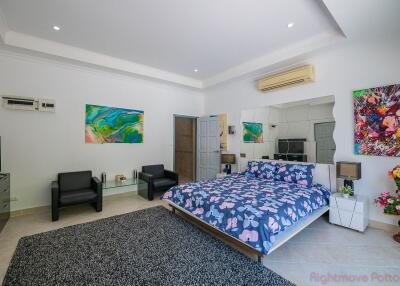 12 Bed House For Sale In Pratumnak - Majestic Residence