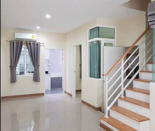 Townhouse for Rent at Golden Town Bangna-Suanluang