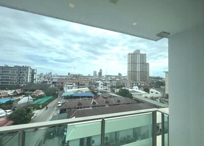 ขาย คอนโด 1 ห้องนอน 39 ตร.ม. ใน  City Center Residence, Pattaya