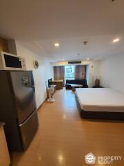 1-BR Condo at The Trendy Condominium near BTS Nana