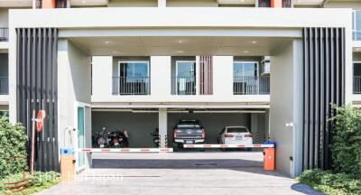 Spacious 2 Bedroom Unit in Newly Completed Condominium for Sale near BluPort, Hua Hin