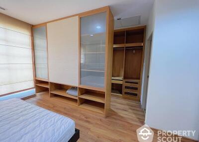 4-BR Townhouse in Chong Nonsi