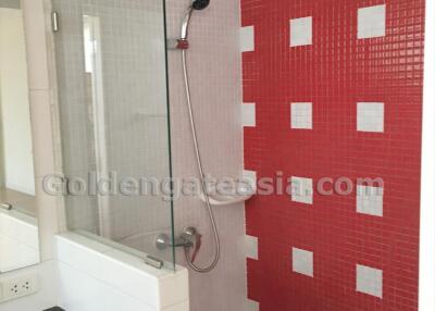 4-Bedrooms plus study room single house in secure compound -BangNa - Srinakarin