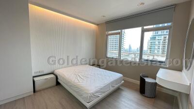 Spacious 2-Bedrooms condo on high floor - Langsuan