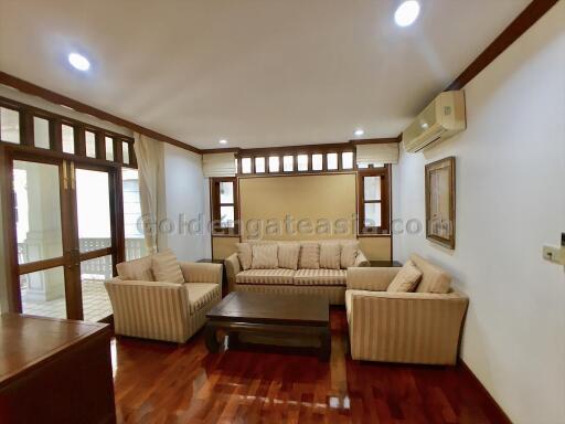 4-Bedrooms House in small compound by the Chaophraya River - Dusit