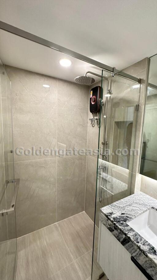 Modern 3-Bedrooms Condo - Soi Ruam Rudee (Ploen Chit BTS) Lumphini