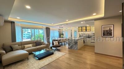 Modern 3-Bedrooms Condo - Soi Ruam Rudee (Ploen Chit BTS) Lumphini