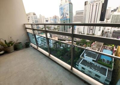 3-Bedrooms, 4-Bathrooms condo on high floor - Wireless Road (Ploenchit BTS)