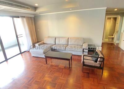 Big 2-Bedrooms with large balcony - Ruamrudee (Ploenchit BTS)