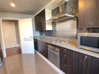 Big 2-Bedrooms with large balcony - Ruamrudee (Ploenchit BTS)