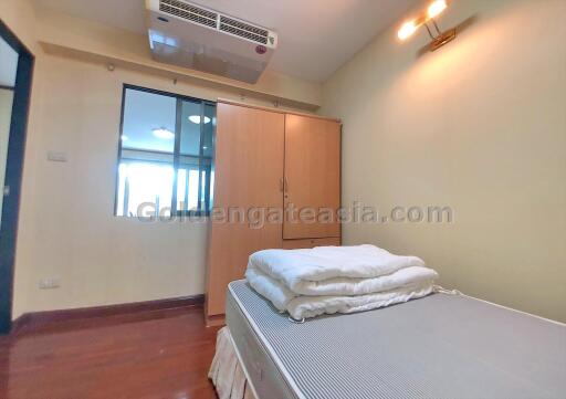 2-Bedrooms quiet condo - Ploenchit BTS