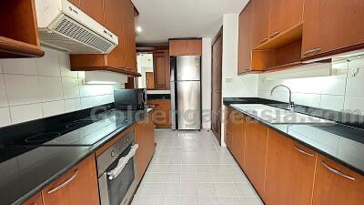 2-Bedrooms with large balcony / terrace - Sathorn (BTS Chong Nonsi)