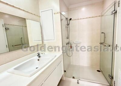 3-Bedrooms Condo with large terrace - Sathorn (Nanglinchi)