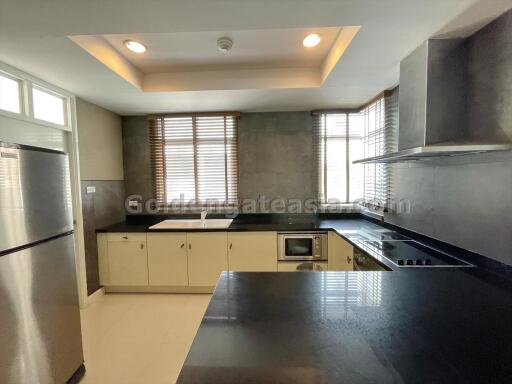 Quiet 3-Bedrooms condo - Sathorn (Lumphini MRT)