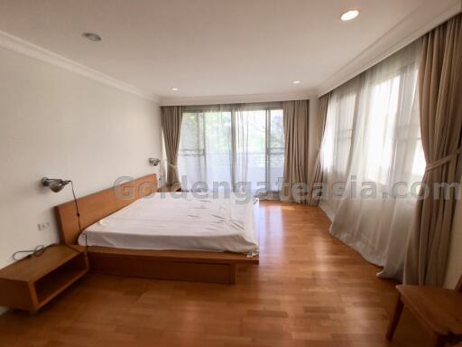 3-Bedrooms condo with large outdoor terrace - Sathorn Yenakart