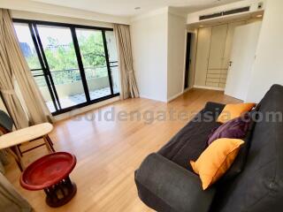 3-Bedrooms condo with large outdoor terrace - Sathorn Yenakart