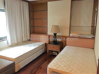 Spacious 2-Bedrooms apartment - Sathorn Chong Nonsi