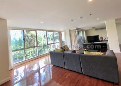 4-Bedrooms modern bright apartment - Sathorn (BTS Saint Louis)