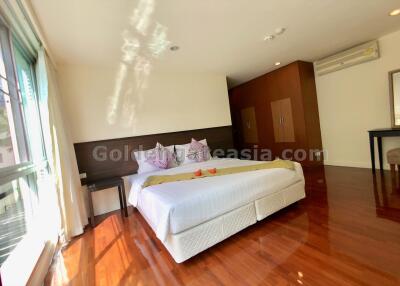 4-Bedrooms modern bright apartment - Sathorn (BTS Saint Louis)